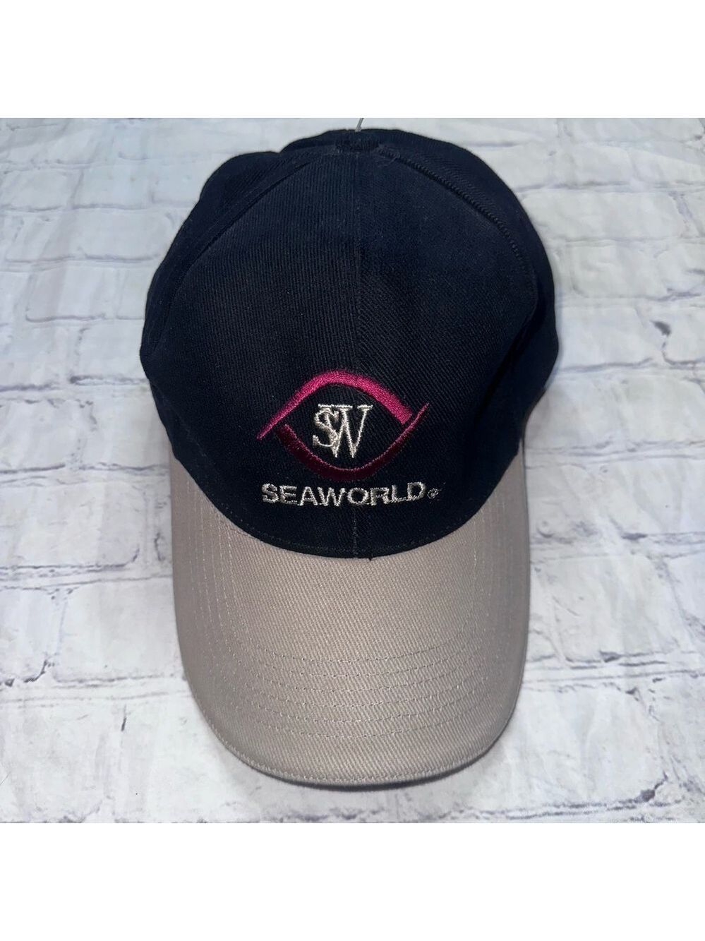 NOS Vintage 1990s SeaWorld Embroidered Trucker Baseball Cap Hat